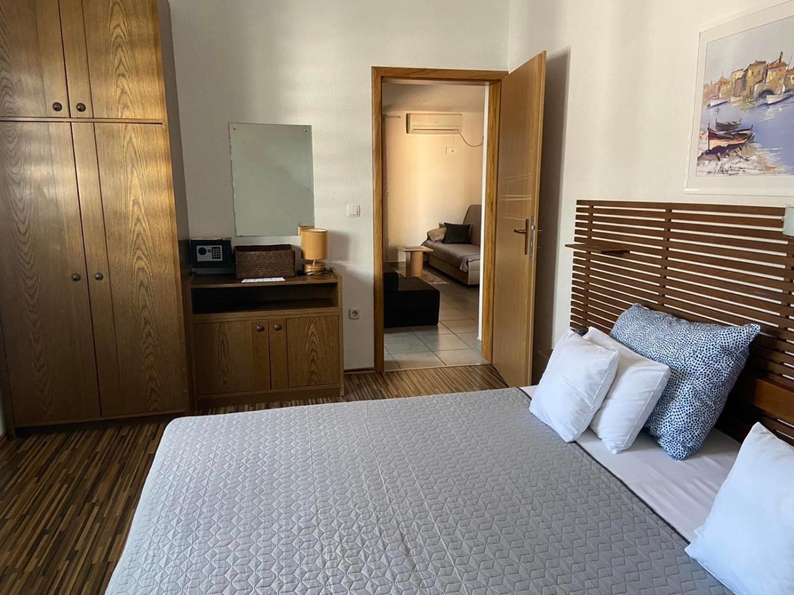 Apartmani Mia Трогир Экстерьер фото