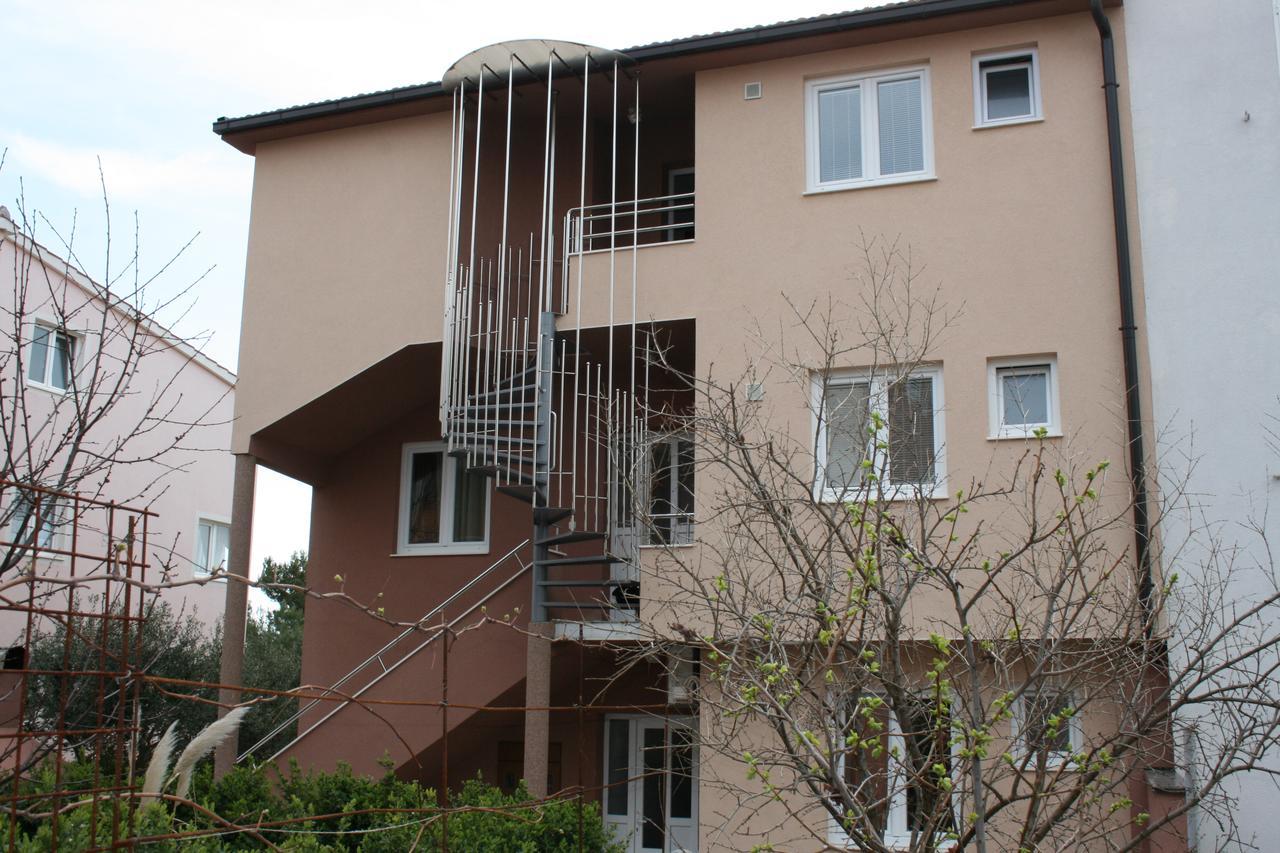Apartmani Mia Трогир Экстерьер фото